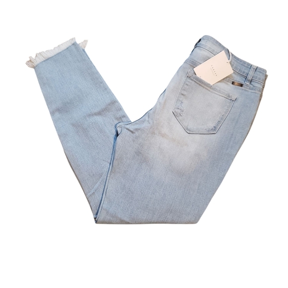 KanCan NWT Light Wash Destructed Skinny Jeans 15/31 - Picture 1 of 7